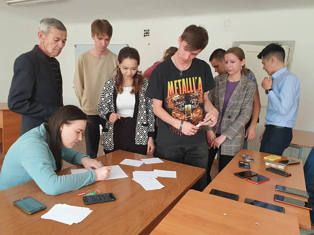 Битва умов: на гуманитарном факультете прошла олимпиада по логике